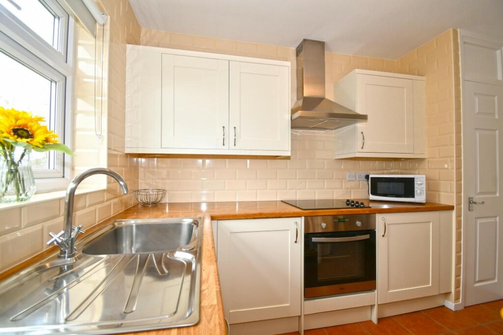 Kitchen/Breakfast Rm