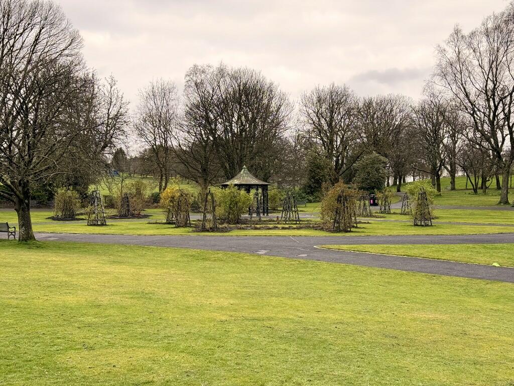 Surrounding 2