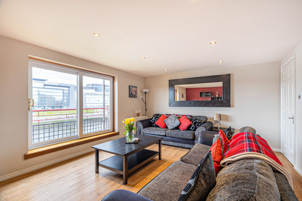 7_2025_4_23T14_04_41Flat 13, 10 Riverview Gardens,