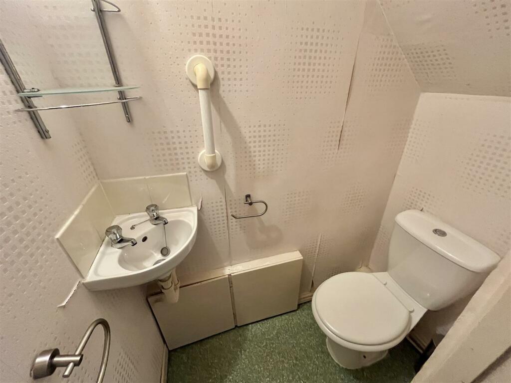 Ground Floor WC