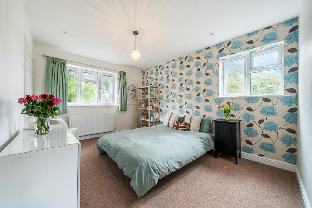 1302727-28-683f41...