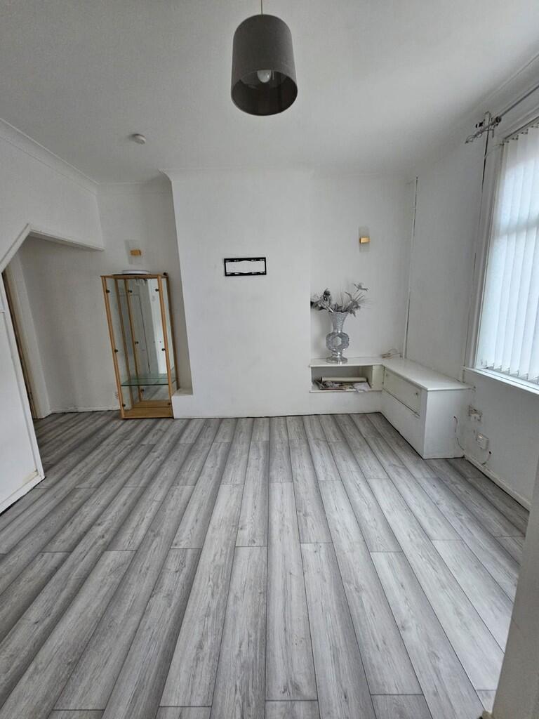 PHOTO-2025-09-17-...