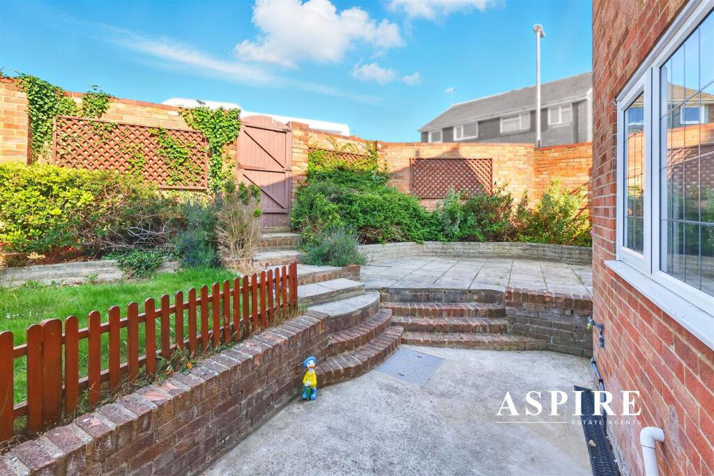 Aspire Estate Agents4.jpg