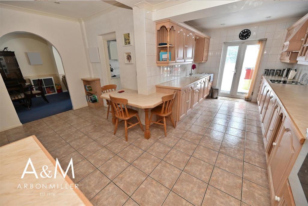 Extended L-Shaped Kitchen