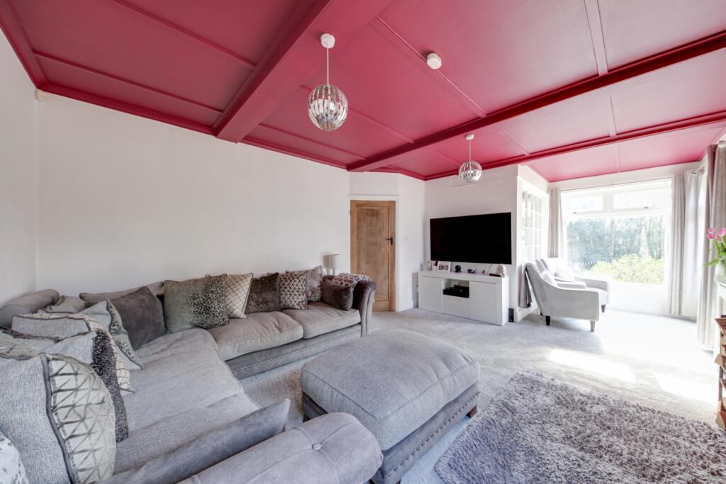 Triple aspect with log burner