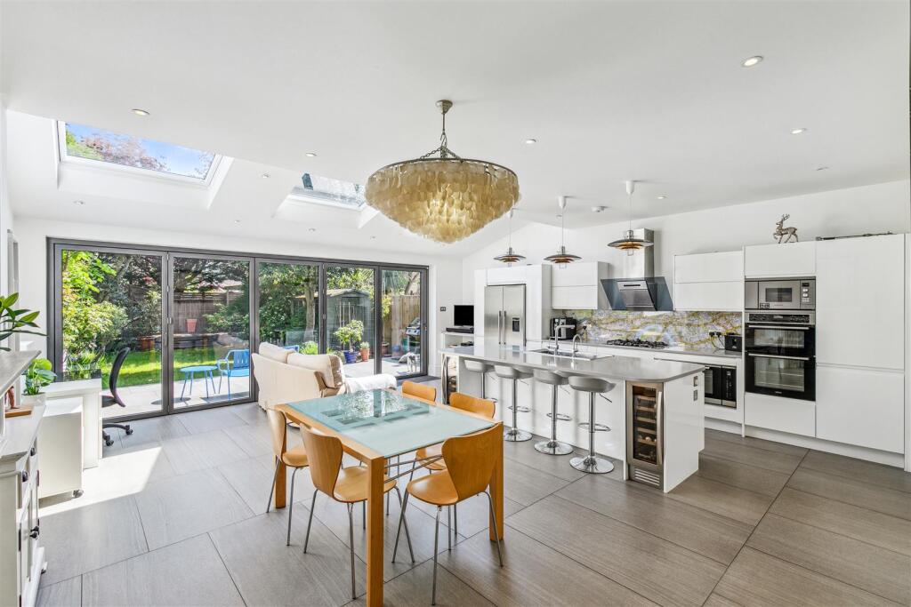 Prebend Gardens, W6 - for sale