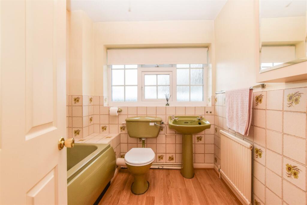 Constables - 15 Old Farm-13.jpg