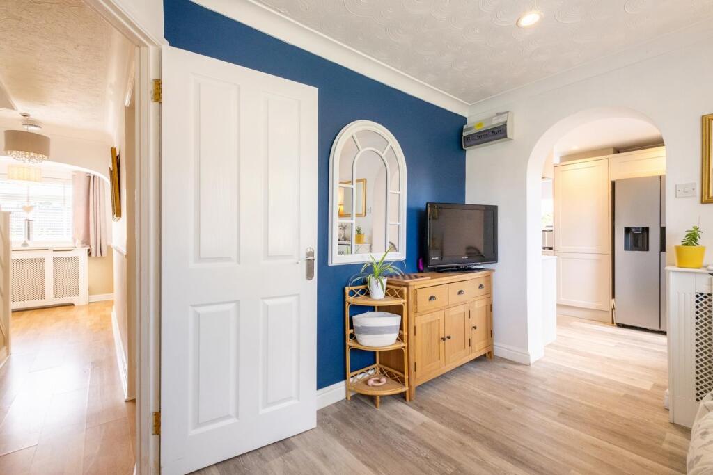 9 Norton Road-16.JPG