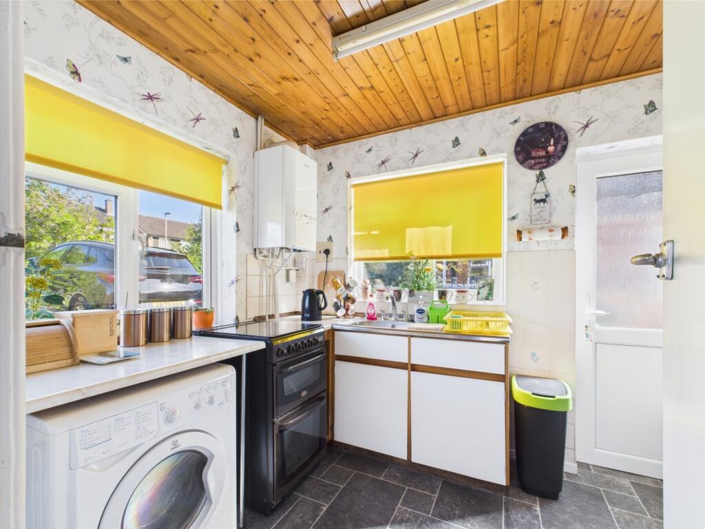 CAM01740G0-PR0379-STILL007