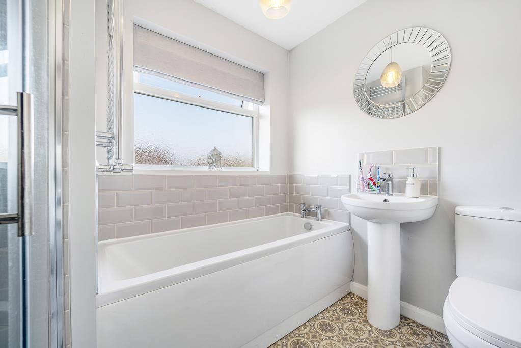 34 Chestnut Avenue (Holbeach)-24.jpg