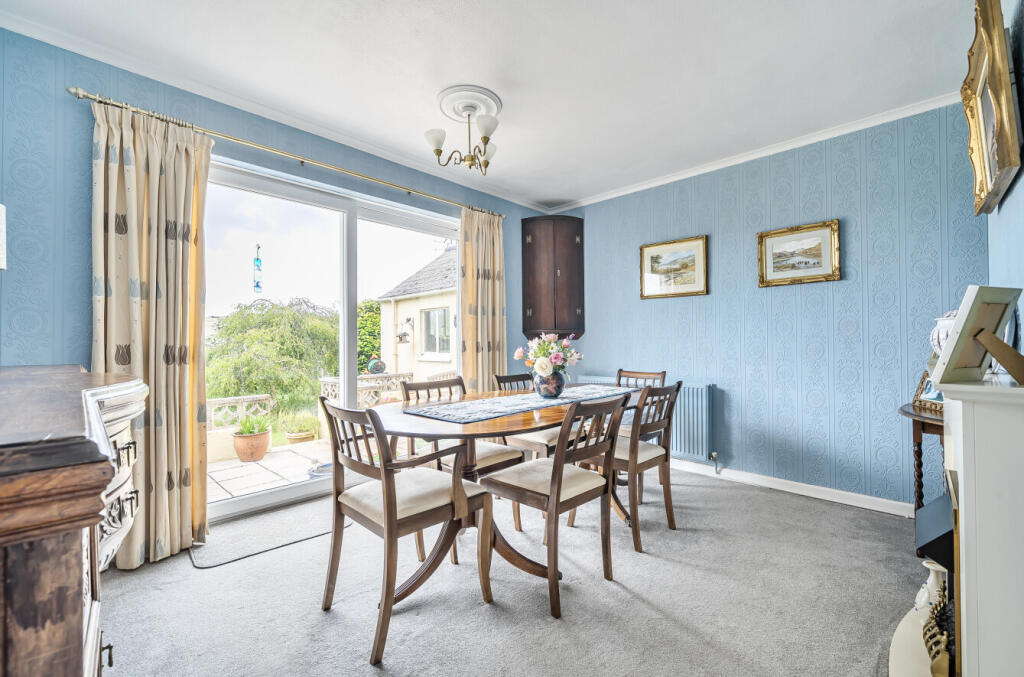 1303040-15-684313...