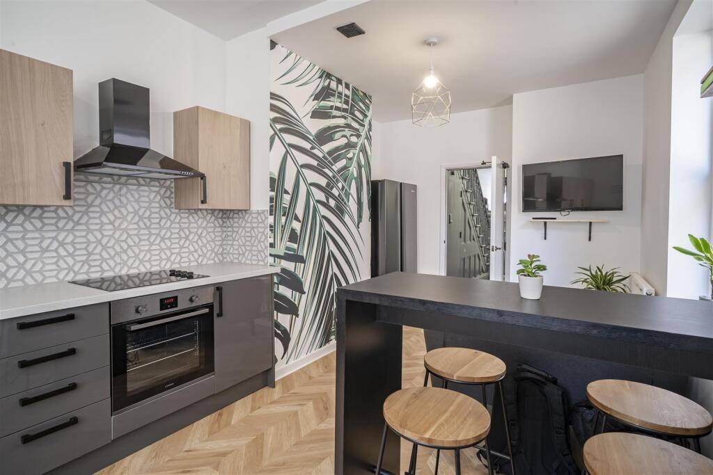 Kitchen-5.jpg