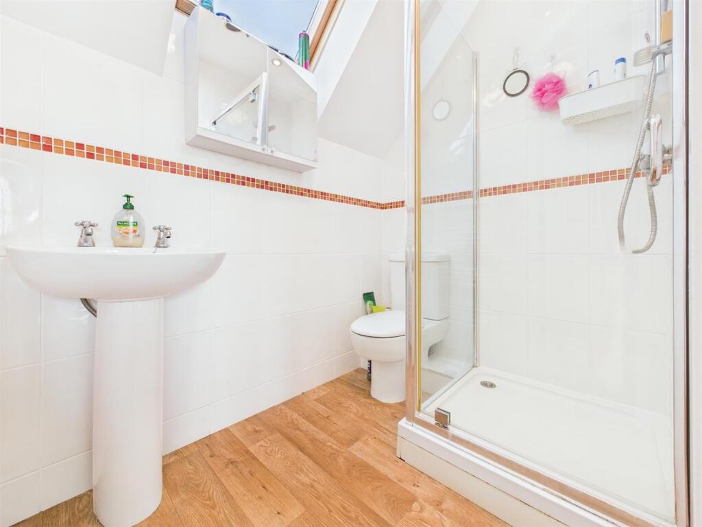 En Suite: