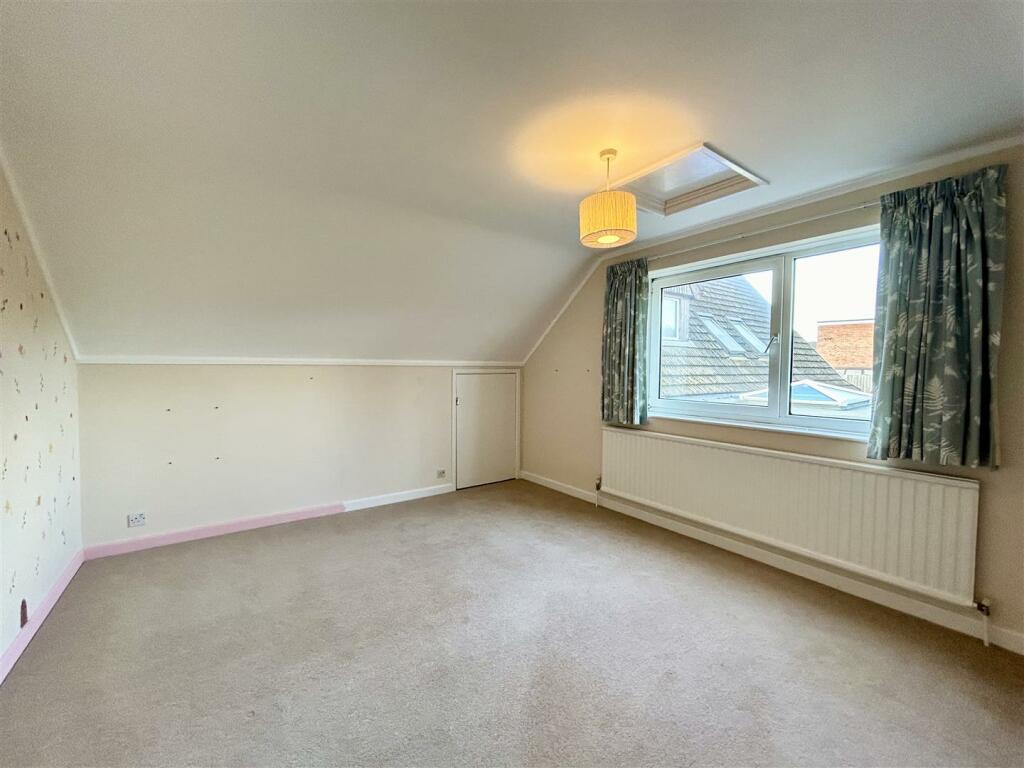 Bedroom 2.jpeg