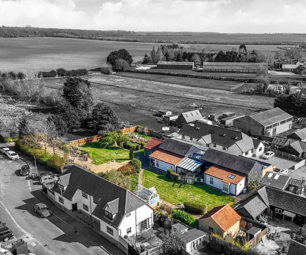 mZsaKupGeU6gufiqru5RZg (1).jpg