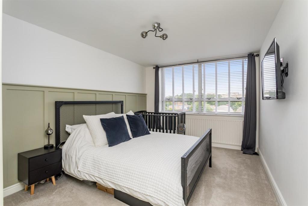 Sussex Court 65 Eaton Road-1.JPG
