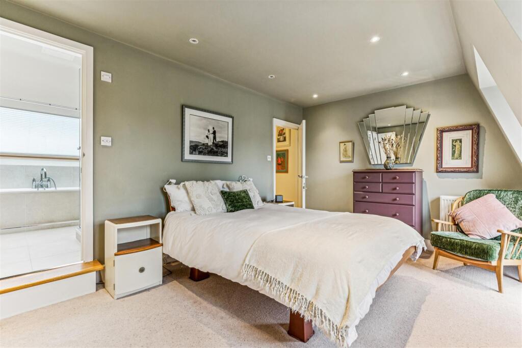 Esmond Road, W4 - FOR SALE