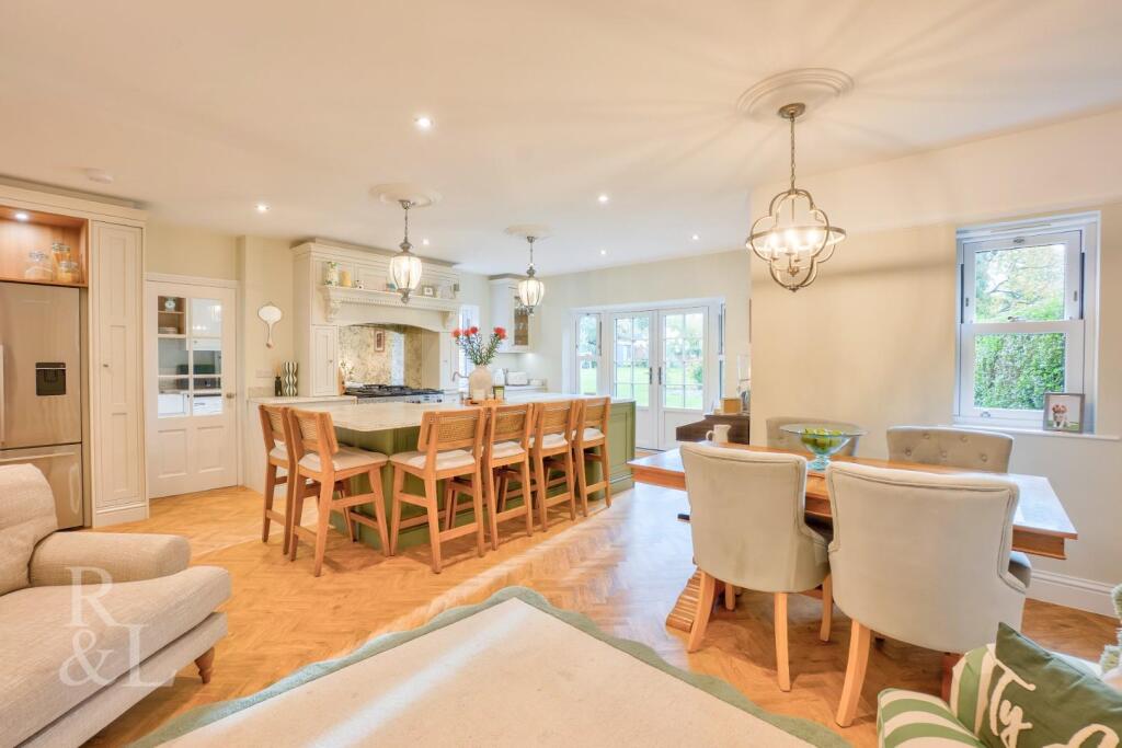 89 Burton Road (29).jpg