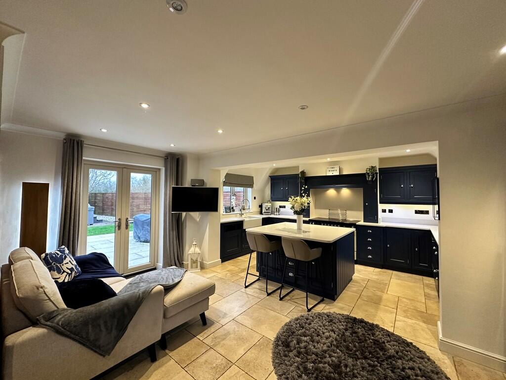 Kitchen 4