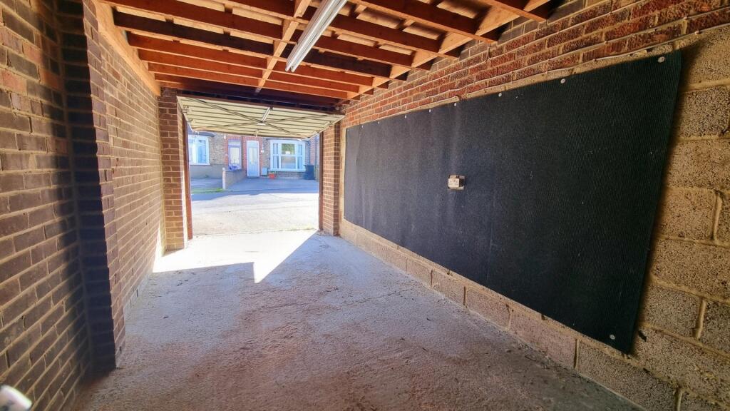 Garage 2