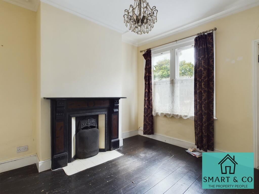 FRONT RECEPTION ROOM