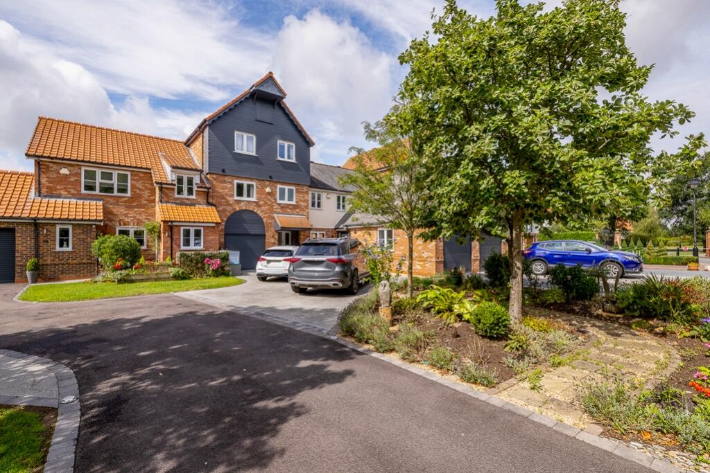 8 Park Lane (Burton Waters)-8