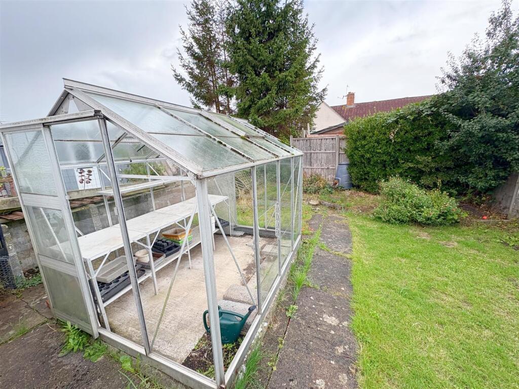 Greenhouse and rear garden.jpg