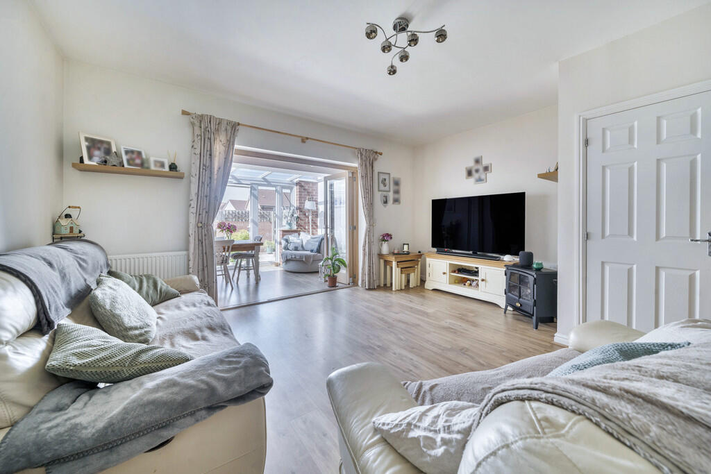 1296998-15-682c4b...