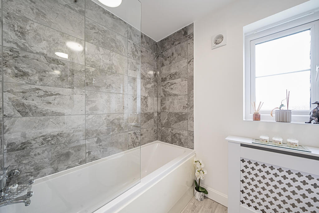 1335184-13-68a371fa6fa3a