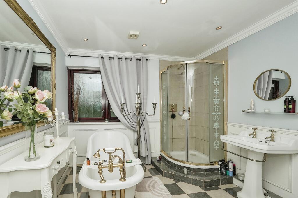 Master En-suite