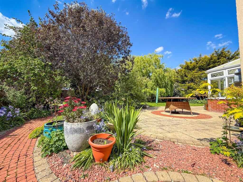 ALTERNATE VIEW OF GARDEN