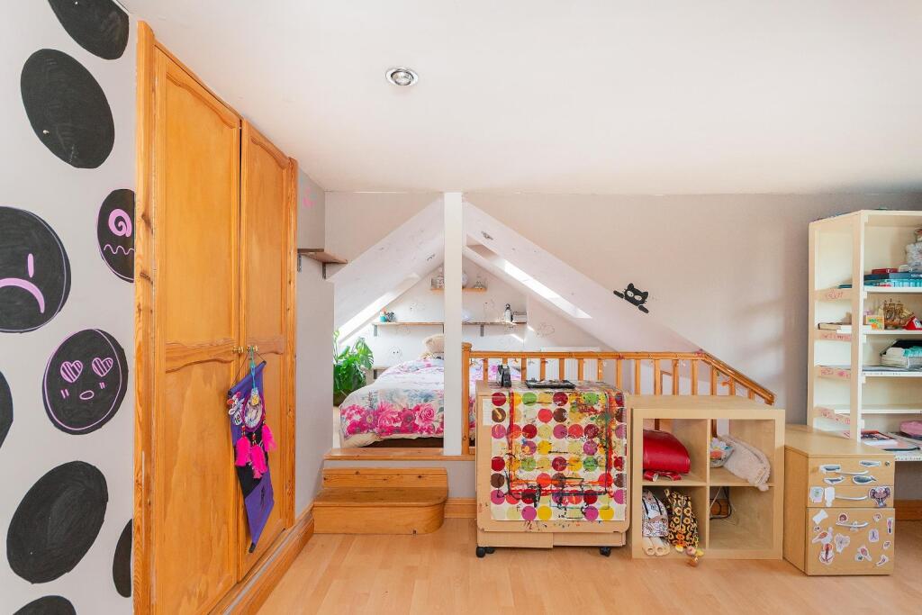 9W0RBN - Bedroom I.jpg