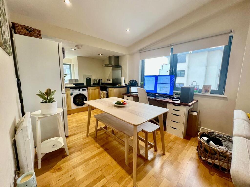 WhatsApp Image 2025-10-20 at 10.40.21 AM.jpeg