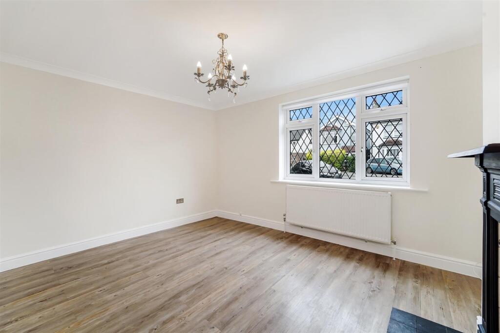 FERNDALE ROAD, 31 (15).jpg