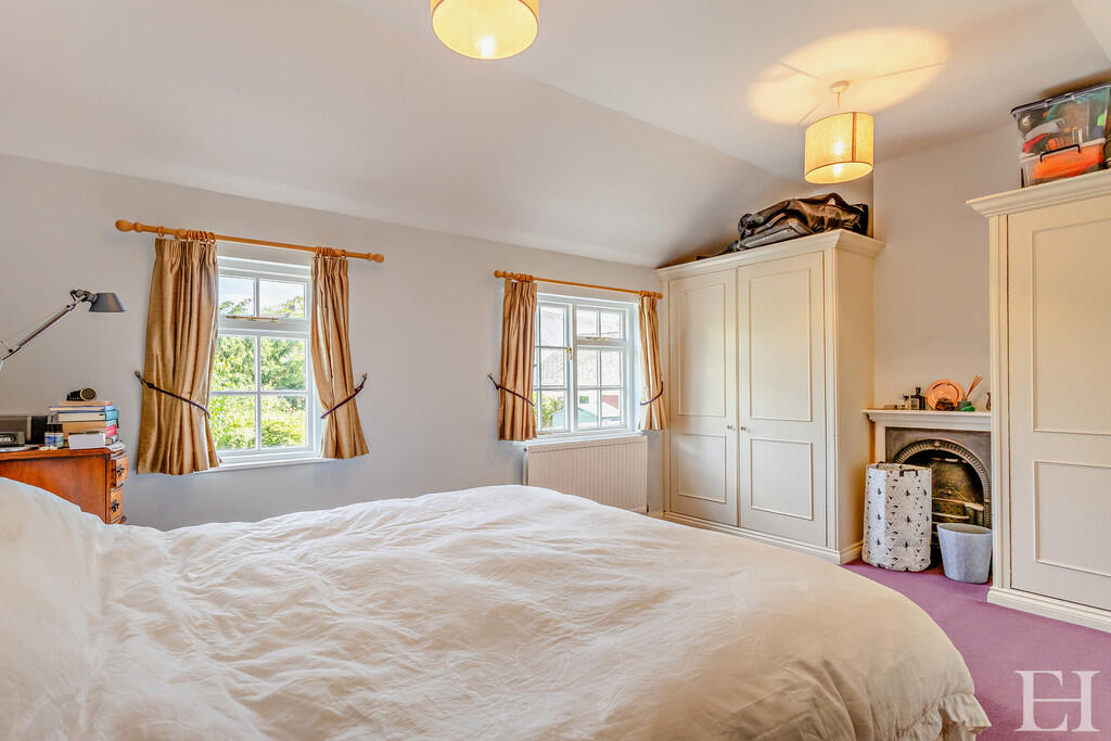 8649461-interiorW...