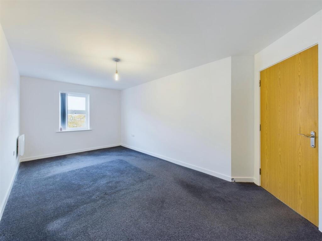 Bedroom: