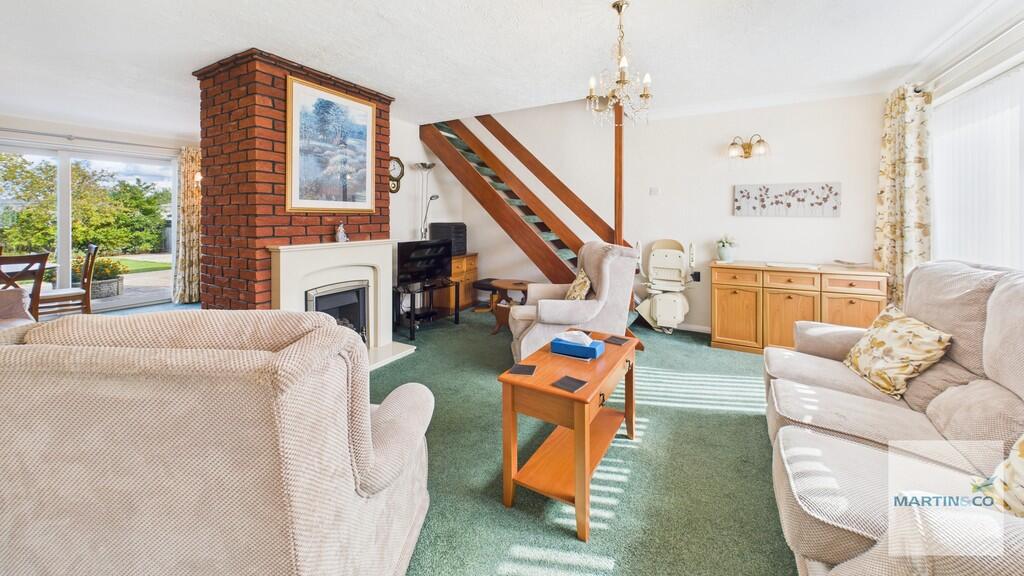 CAM03663G0-PR0185...