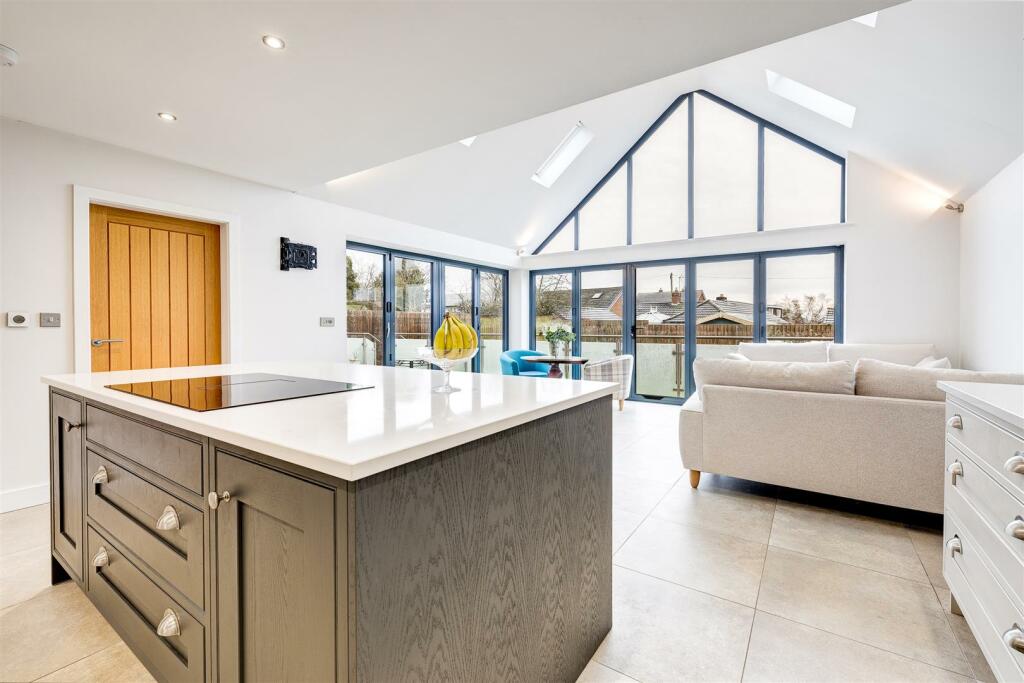 Hall Farm Close, Packington