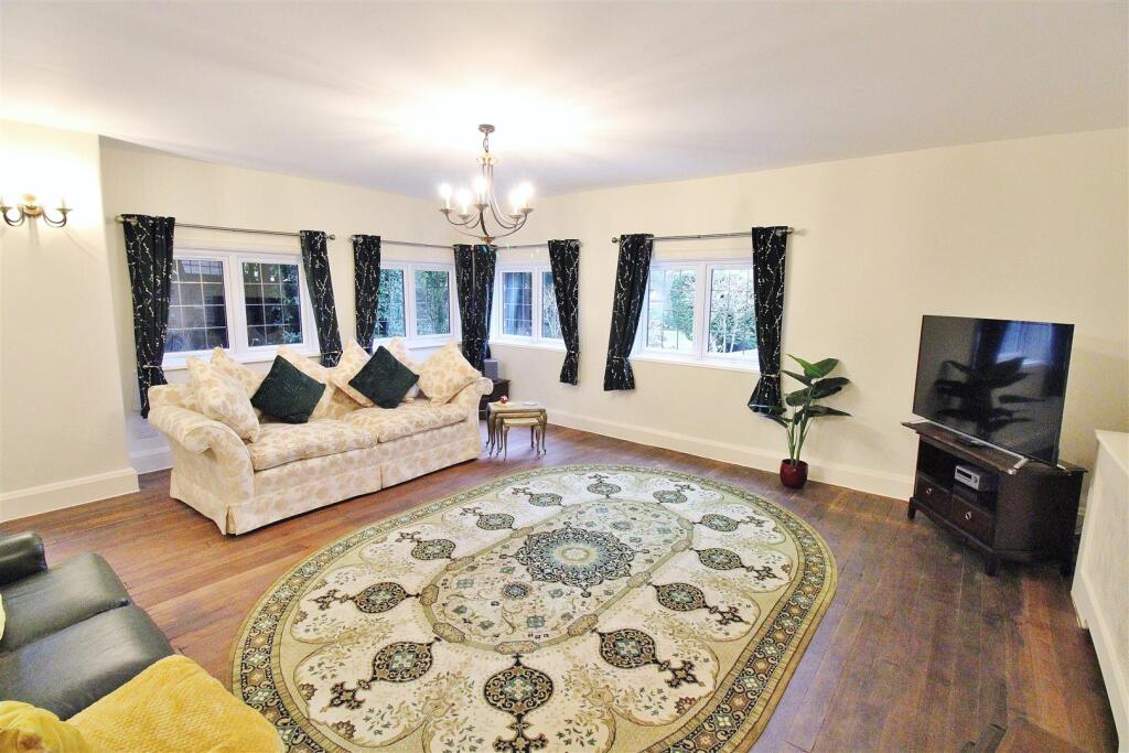 Lounge Area