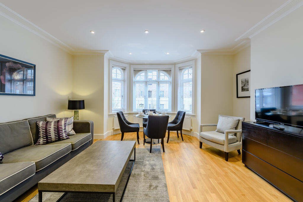 8457158-interior13