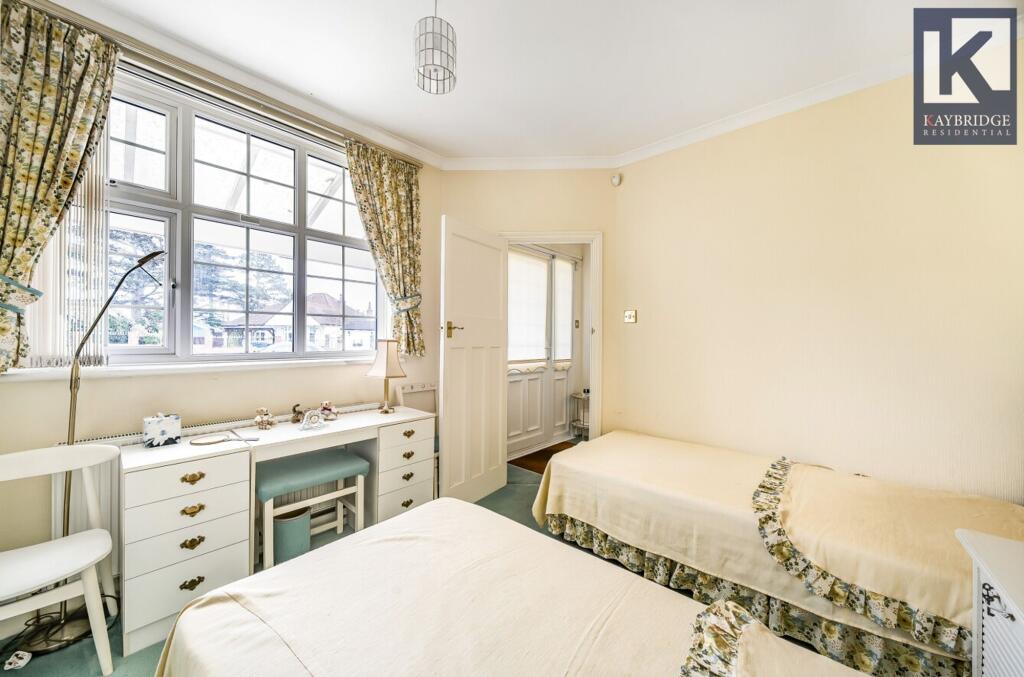Firswood Avenue, Epsom