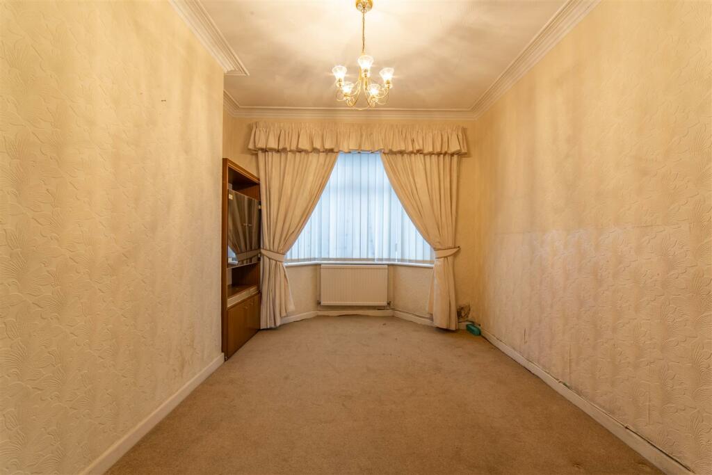 15 Balmoral Road-7.jpg