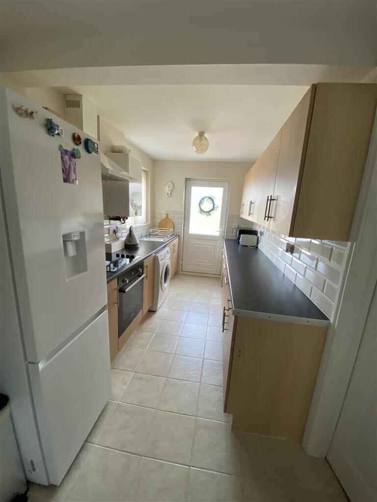 Kitchen: