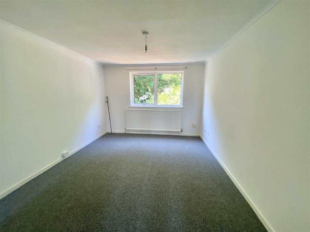 lounge.jpg