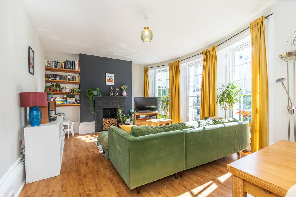 17 Norfolk Square...