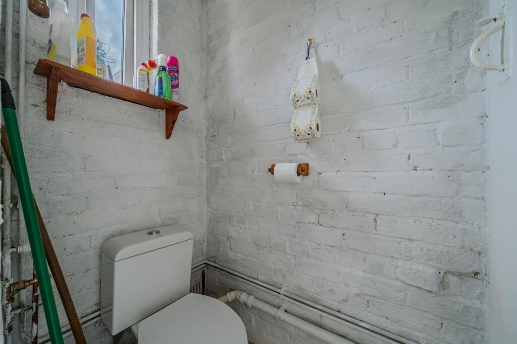 33 Hawthorn Road-17.jpg