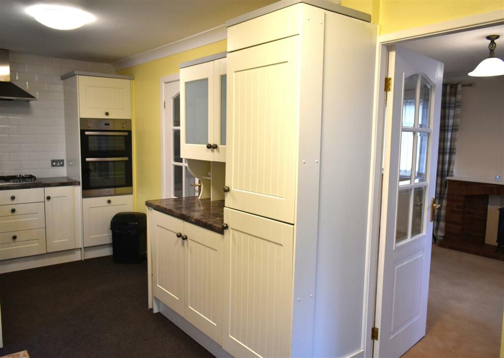 kitchen3.JPG