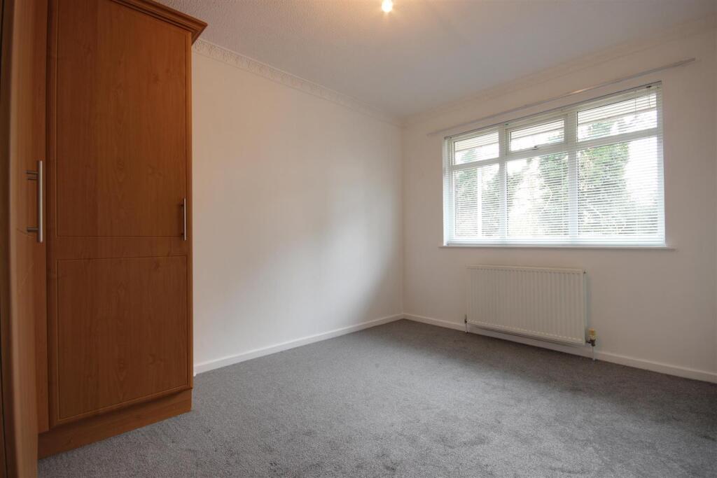 BEDROOM 1 (FRONT)