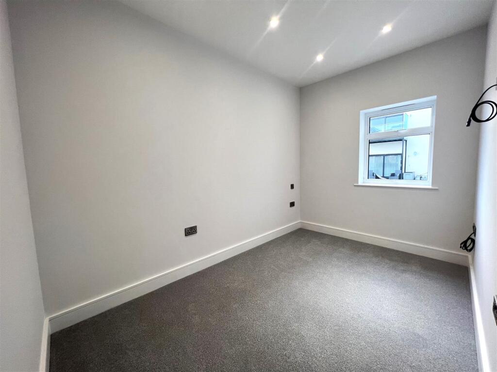 Bedroom.jpg