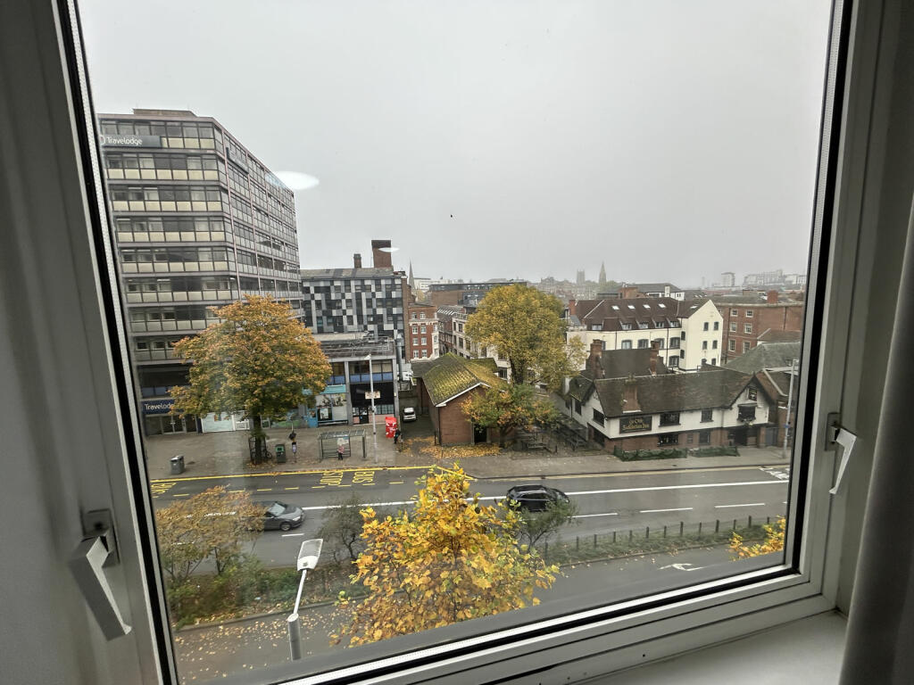 304MM 2024-10-25__14-21-54_Flat_304_view_from_w...